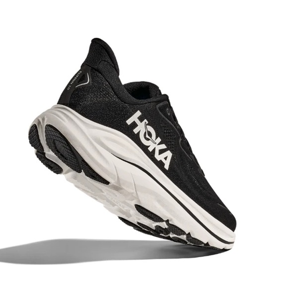 Hoka Shoes - HOKA
Clifton 10 Road-Running black/white  shoes Women size 8 gently used